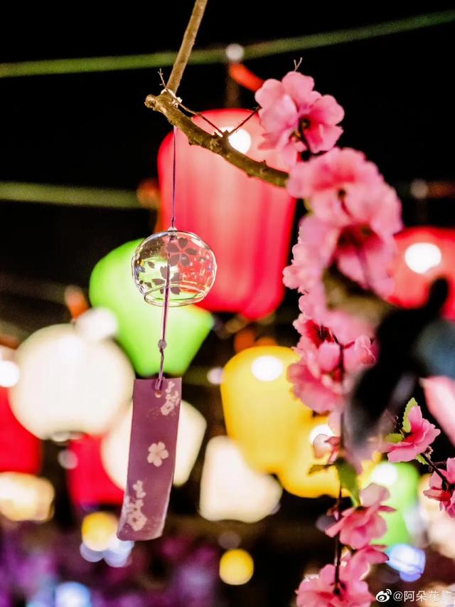 AR元宇宙、冰墩墩空降！青岛最后一波灯会，还没来的抓紧了！休闲区蓝鸢梦想 - Www.slyday.coM