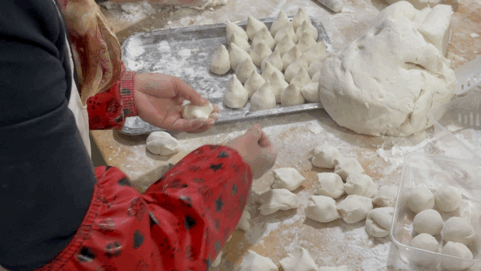 超800万人同时搜索，吸着吃的奶茶汤圆，你打卡了吗？网友：今年汤圆也太卷了休闲区蓝鸢梦想 - Www.slyday.coM
