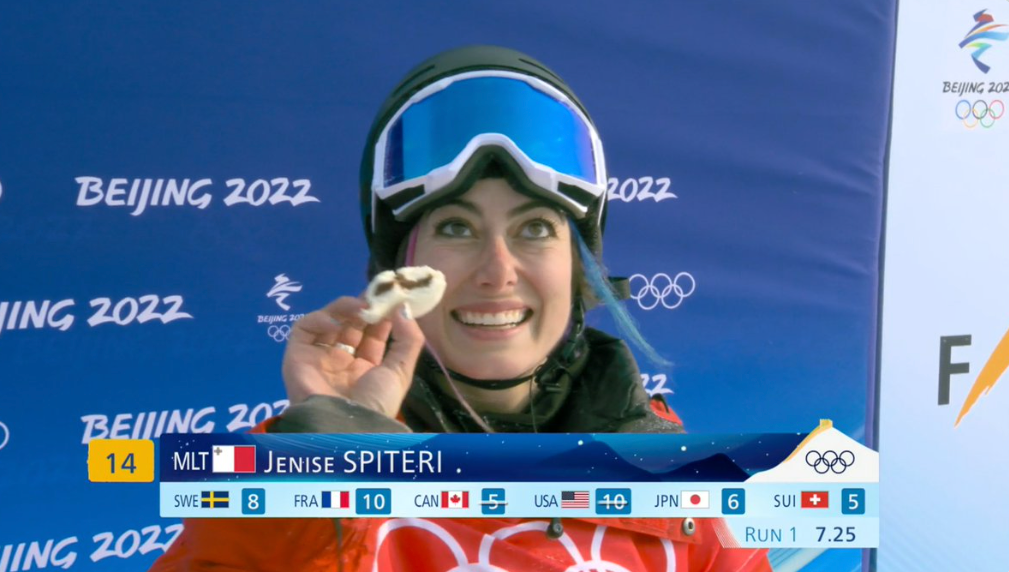 “豆包女孩”火了！为筹钱在剧组跑龙套，参加冬奥背后的故事感动千万网友休闲区蓝鸢梦想 - Www.slyday.coM