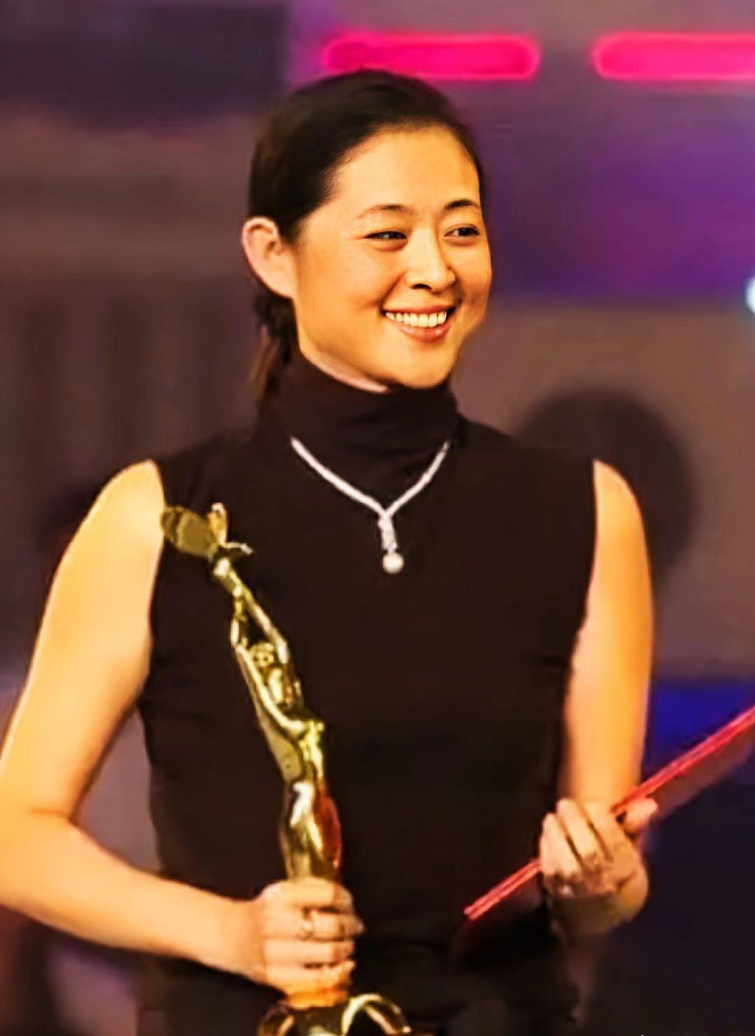 倪萍生日没一个明星送祝福三闺女缺席