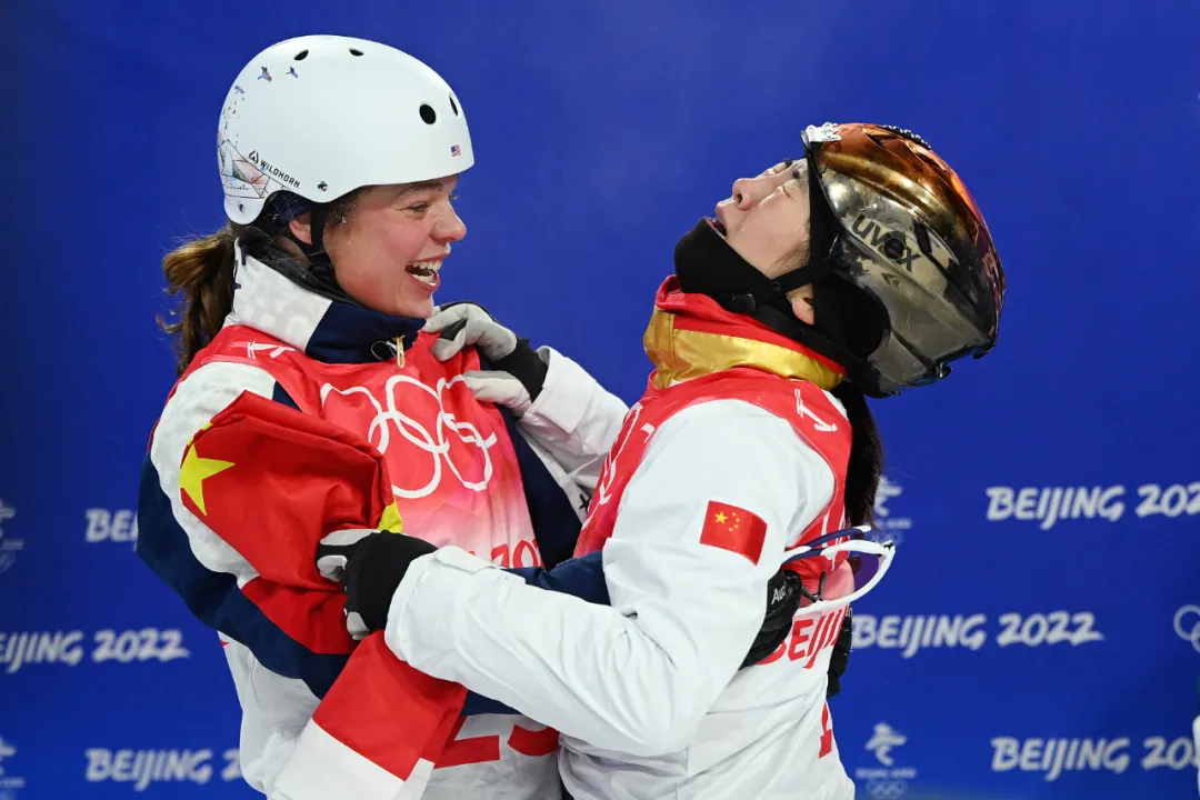 北京冬奥会上感人瞬间，让我们懂得：这才是奥运和世界真正的样子休闲区蓝鸢梦想 - Www.slyday.coM