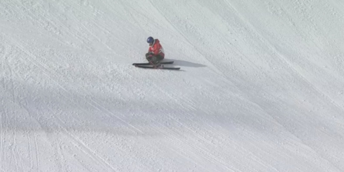 揪心!谷爱凌不慎从高处摔倒,扑在妈妈怀里哭,风大雪大天气恶劣休闲区蓝鸢梦想 - Www.slyday.coM 揪心!谷爱凌不慎从高处摔倒,扑在妈妈怀里哭,风大雪大天气恶劣休闲区蓝鸢梦想 - Www.slyday.coM