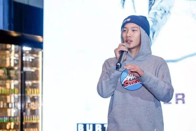 为什么苏翊鸣前两轮保证冠军了,最后一跳不挑战难一点的?休闲区蓝鸢梦想 - Www.slyday.coM 为什么苏翊鸣前两轮保证冠军了,最后一跳不挑战难一点的?休闲区蓝鸢梦想 - Www.slyday.coM