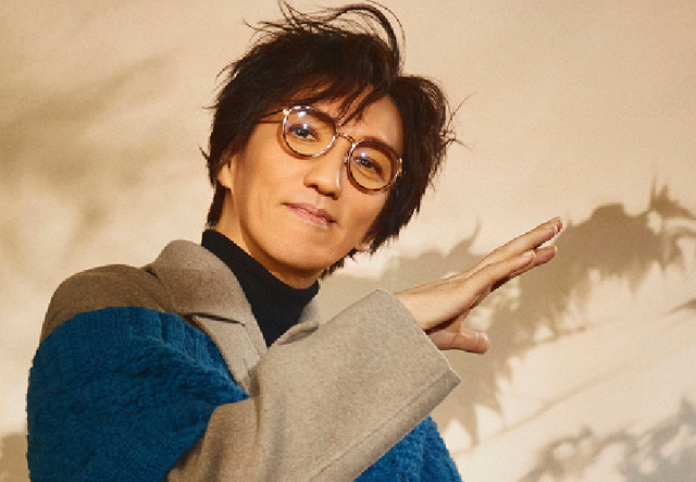 女歌迷晒与林志炫合影照满头白发满脸皱纹身体状况让人担忧