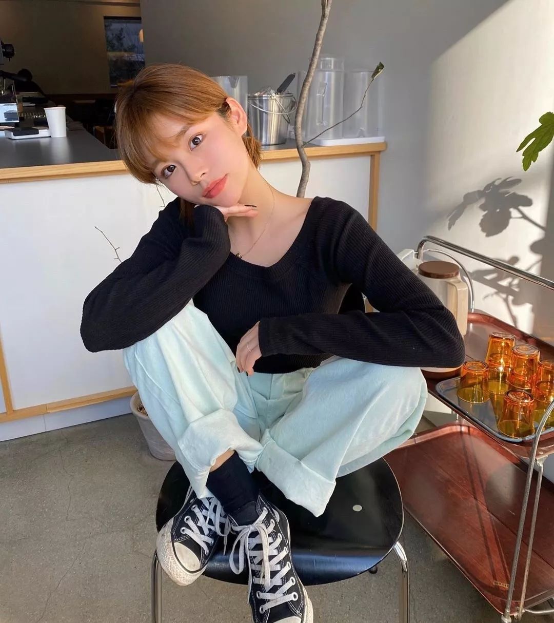 今春就选这3条裤子,粗腿星人也能穿 !太太太显瘦了 !休闲区蓝鸢梦想 - Www.slyday.coM 今春就选这3条裤子,粗腿星人也能穿 !太太太显瘦了 !休闲区蓝鸢梦想 - Www.slyday.coM