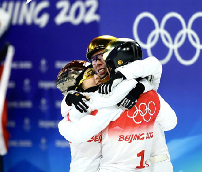 北京冬奥会上感人瞬间，让我们懂得：这才是奥运和世界真正的样子休闲区蓝鸢梦想 - Www.slyday.coM