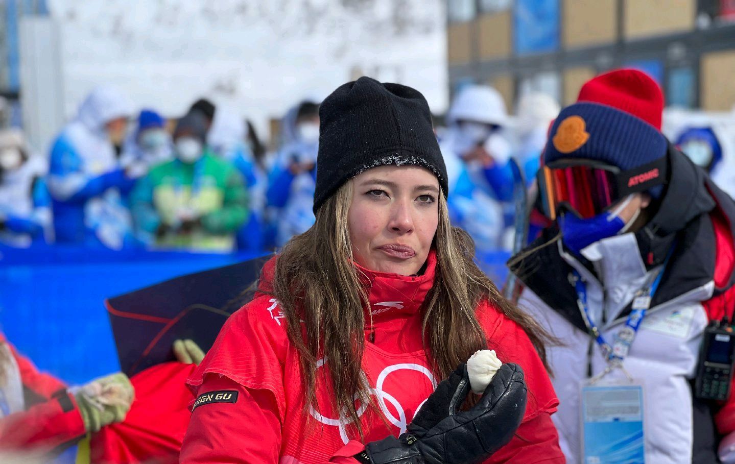 边吃包子边接受采访!谷爱凌说还想吃元宵,18岁天才爱吃啥馅儿?休闲区蓝鸢梦想 - Www.slyday.coM