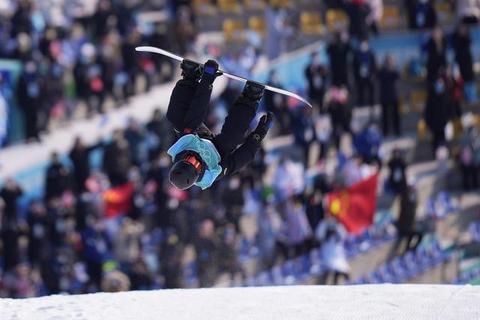 海外网评：冬奥赛场上，就要有“我拼了”的精神休闲区蓝鸢梦想 - Www.slyday.coM