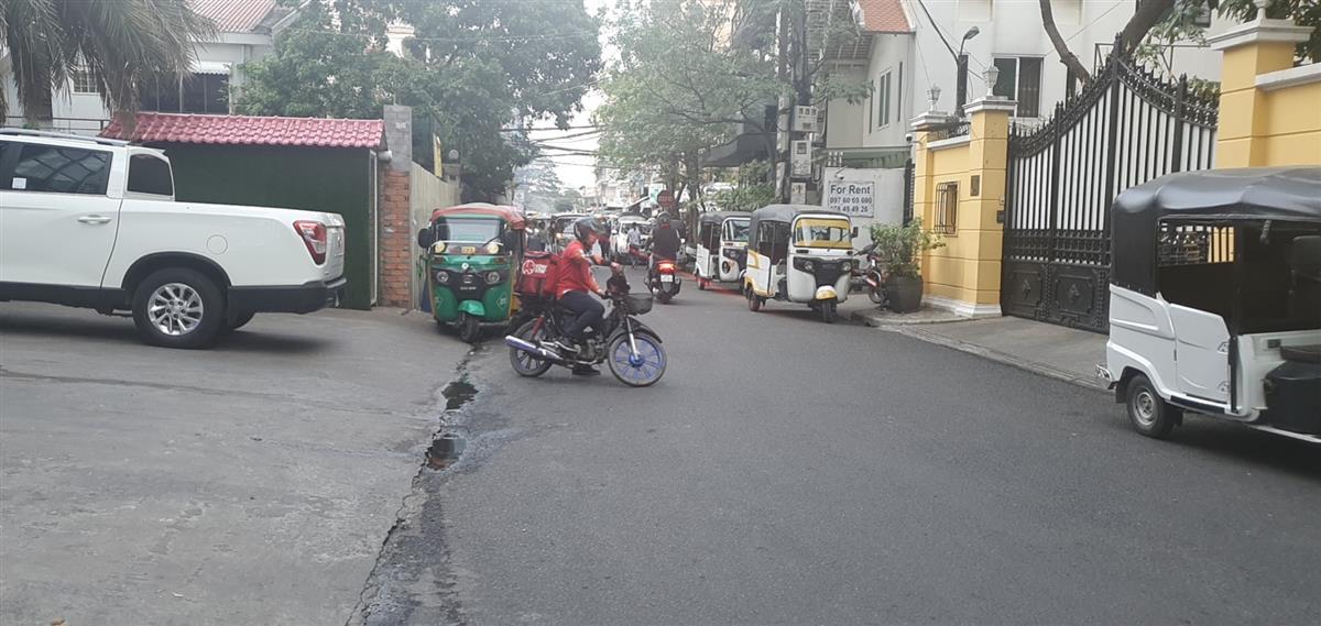 柬埔寨华人揭“血奴”事件：抽血病危已是幸运，有人失踪身亡休闲区蓝鸢梦想 - Www.slyday.coM