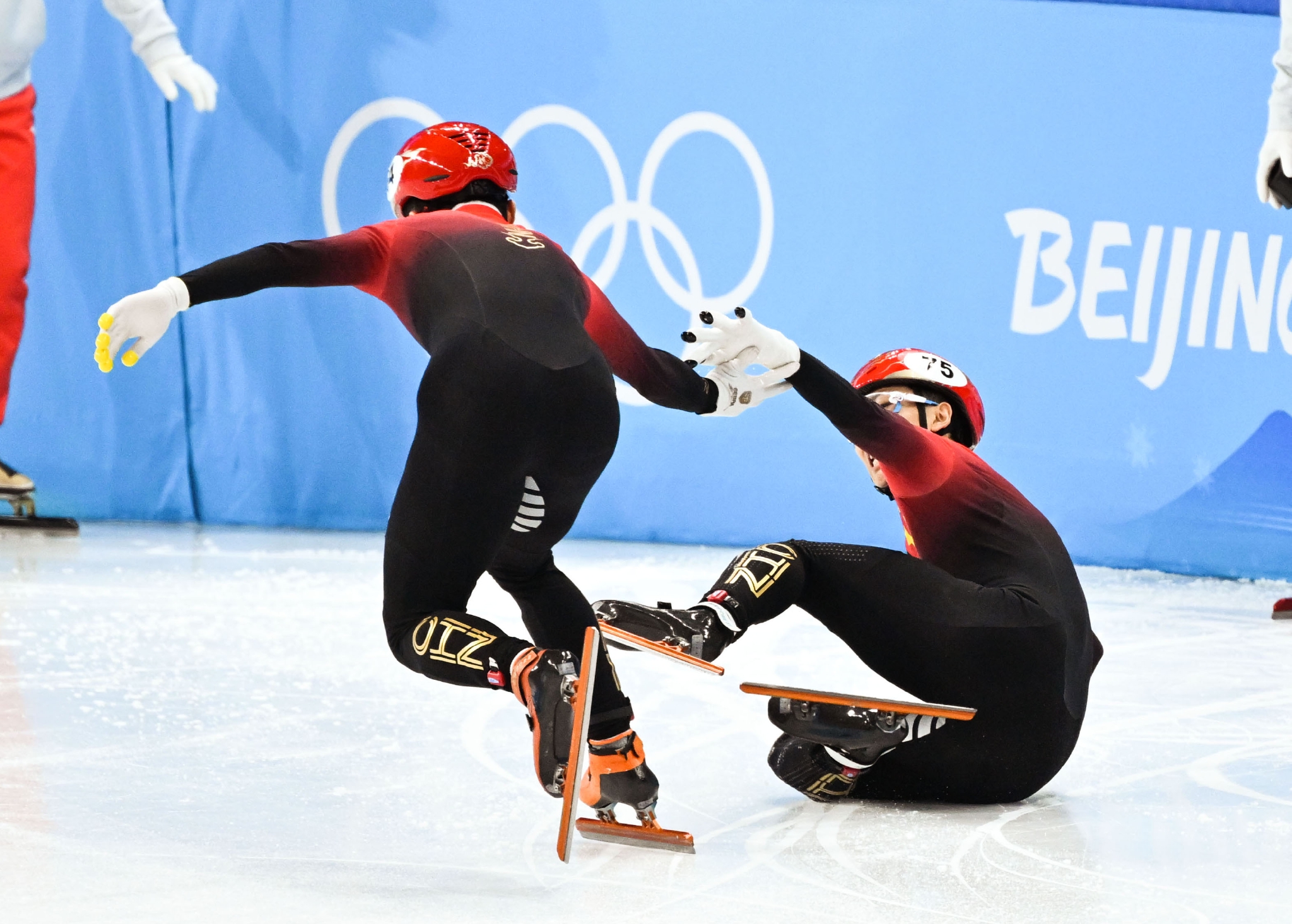 短道速滑——男子5000米接力决赛赛况休闲区蓝鸢梦想 - Www.slyday.coM