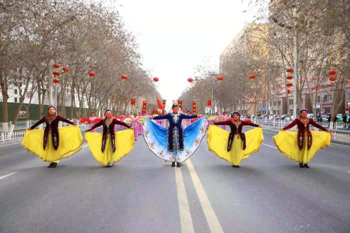 供图供图据悉,2022年元宵节社火展演共有阿日希乡