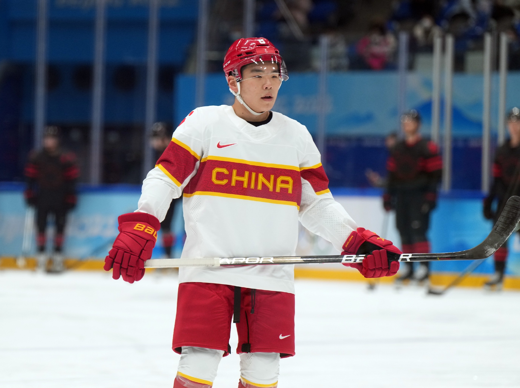 "陈梓蒙说,"有人说冬奥会结束中国冰球又会归于沉寂,我觉得不会.