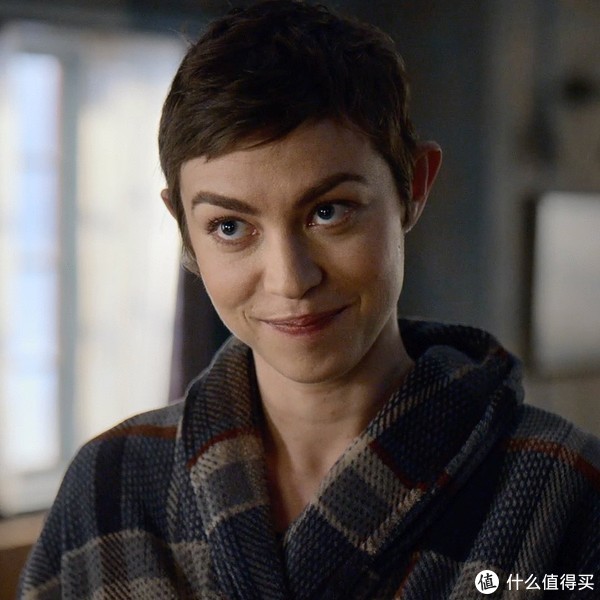 推荐一部小众美剧外星居民