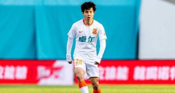 集体讨薪!蒿俊闵在线对峙武汉队,引来多名球员声援中超寒冬延续休闲区蓝鸢梦想 - Www.slyday.coM 集体讨薪!蒿俊闵在线对峙武汉队,引来多名球员声援中超寒冬延续休闲区蓝鸢梦想 - Www.slyday.coM