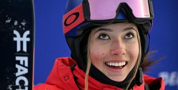 谷爱凌赛后找妈妈，打了10个电话没有接，要试着自己长大休闲区蓝鸢梦想 - Www.slyday.coM