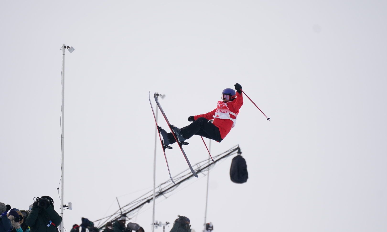 谷爱凌找不到妈妈慌了，四处询问，打10个电话没通：不知道在干啥休闲区蓝鸢梦想 - Www.slyday.coM