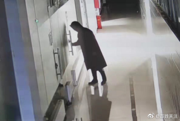 贵阳 小偷把平板电脑当电视偷走：没钱买电视 偷回家却不会开机休闲区蓝鸢梦想 - Www.slyday.coM