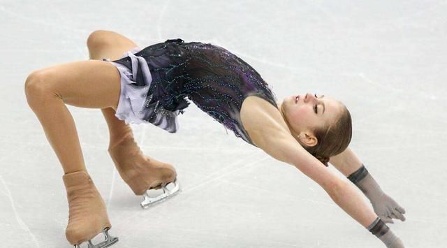 177.13分！特鲁索娃今夜展现5个四周跳！腹肌完美，蟹步狂野！休闲区蓝鸢梦想 - Www.slyday.coM