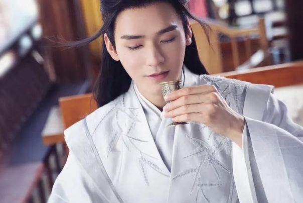 拒绝“机器式演技”，这8位演活的角色共情力太强，让人过目不忘休闲区蓝鸢梦想 - Www.slyday.coM