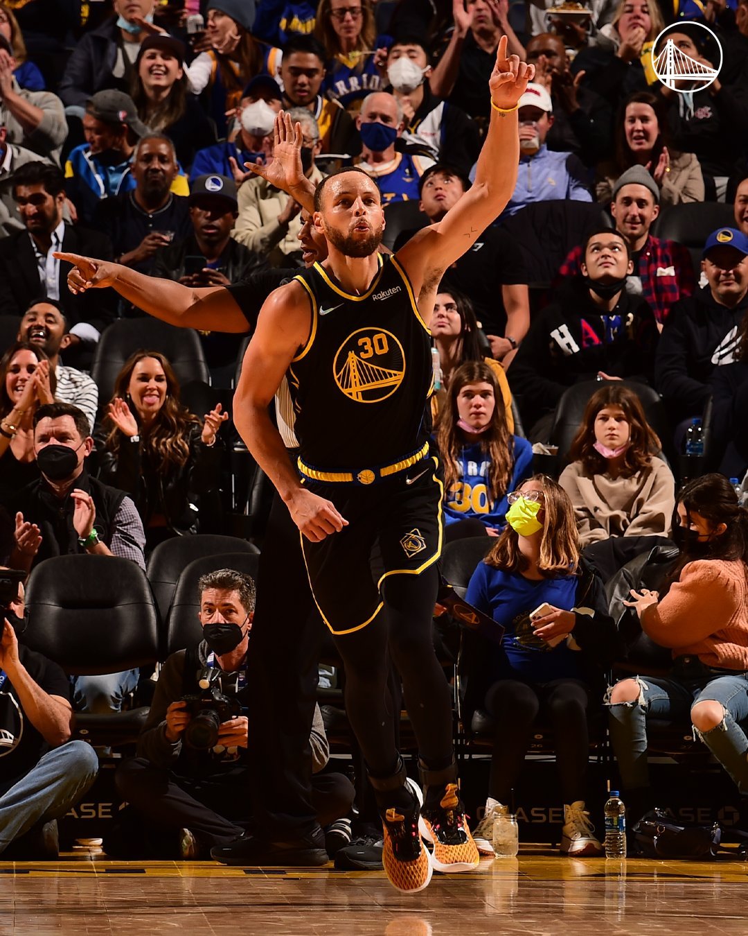 35+17+8,28+16+7,7+17+9!勇士5场4败只赢湖人,养出四个奥尼尔休闲区蓝鸢梦想 - Www.slyday.coM 35+17+8,28+16+7,7+17+9!勇士5场4败只赢湖人,养出四个奥尼尔休闲区蓝鸢梦想 - Www.slyday.coM