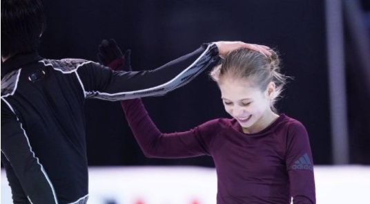 177.13分！特鲁索娃今夜展现5个四周跳！腹肌完美，蟹步狂野！休闲区蓝鸢梦想 - Www.slyday.coM