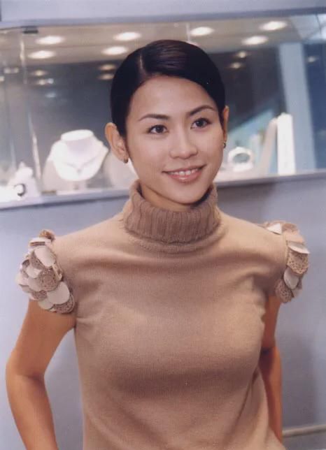 萱萱怎样才能找到男朋友张家辉你去坟地肯定能找到男朋友