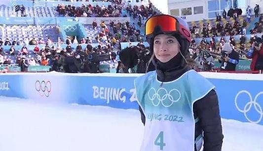 谷爱凌赛后找妈妈，打了10个电话没有接，要试着自己长大休闲区蓝鸢梦想 - Www.slyday.coM