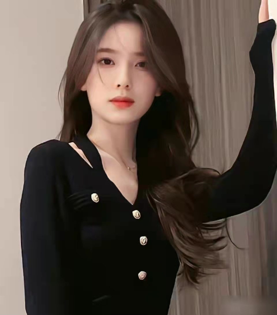 孙一宁乘飞机遭男粉骚扰两人泼奶茶激烈互撕她连王思聪都敢怼