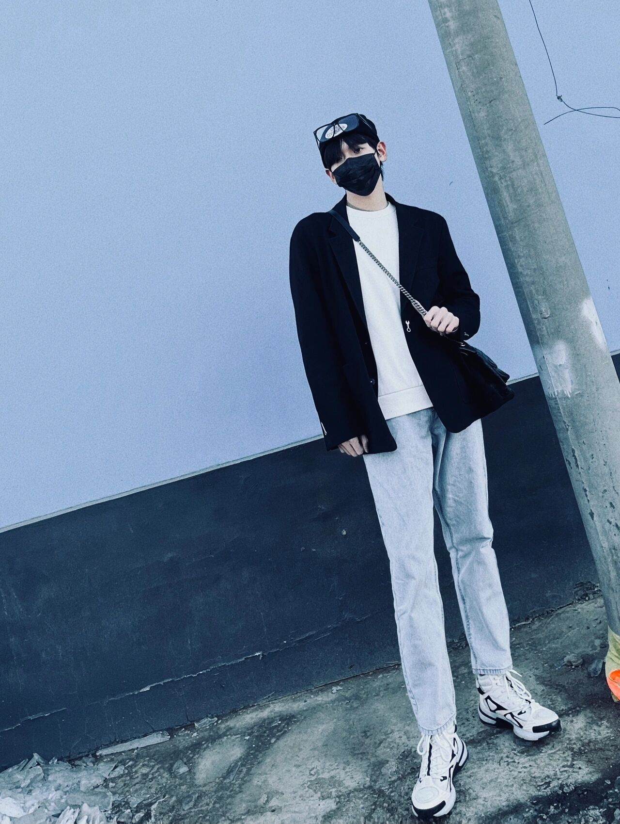 翟潇闻更新随拍滑雪闻和休闲闻满屏大长腿