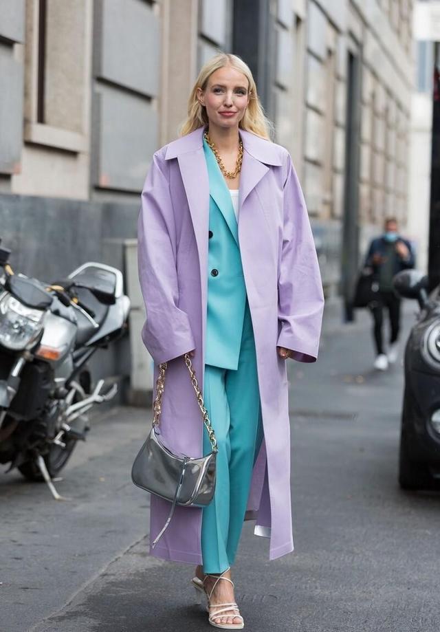 冬季就得穿得有个性撞色搭配才够新鲜瞬间成时尚焦点