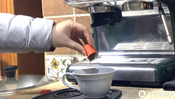 咖啡有很多！不一定非要喝心爸爸！跟我学，在家就能做！休闲区蓝鸢梦想 - Www.slyday.coM