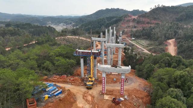 龙寻高速冲刺新年"开门红",项目总体进度完成30%|高速公路_新浪新闻