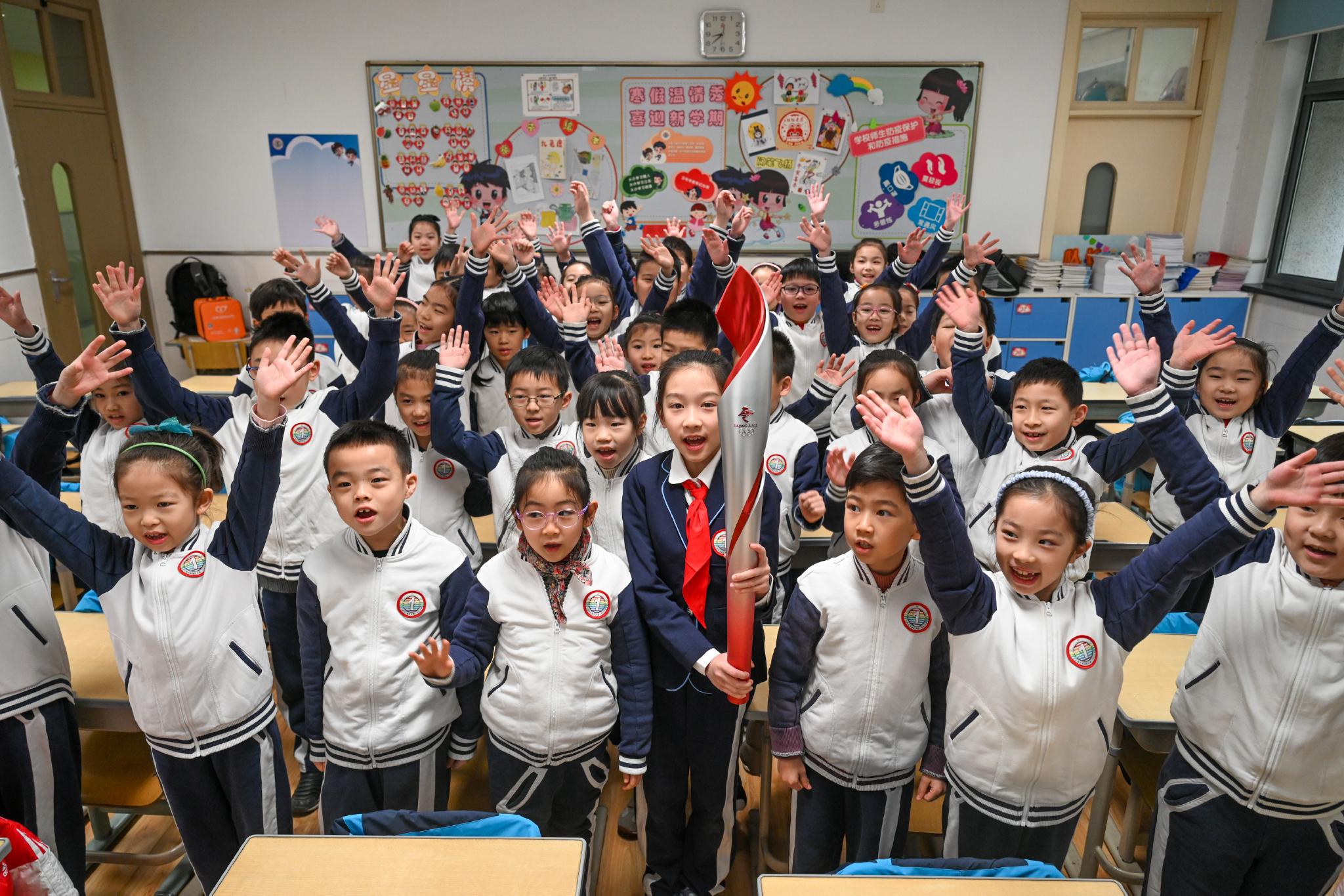 上海小学生:"长大后我也要当火炬手"|小学|上海市|上海小学生_新浪