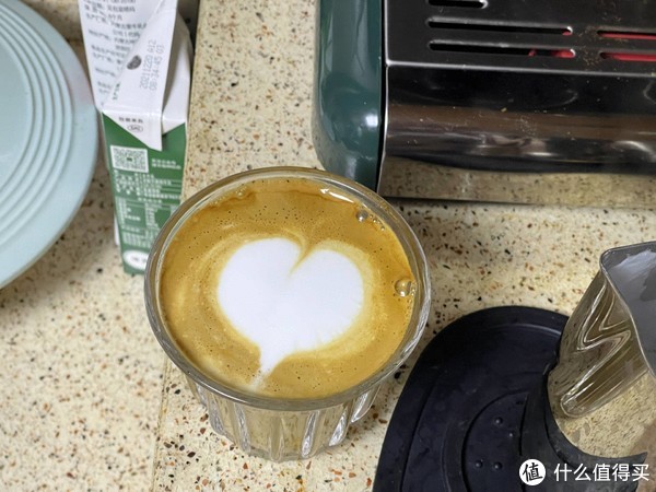 咖啡有很多！不一定非要喝心爸爸！跟我学，在家就能做！休闲区蓝鸢梦想 - Www.slyday.coM