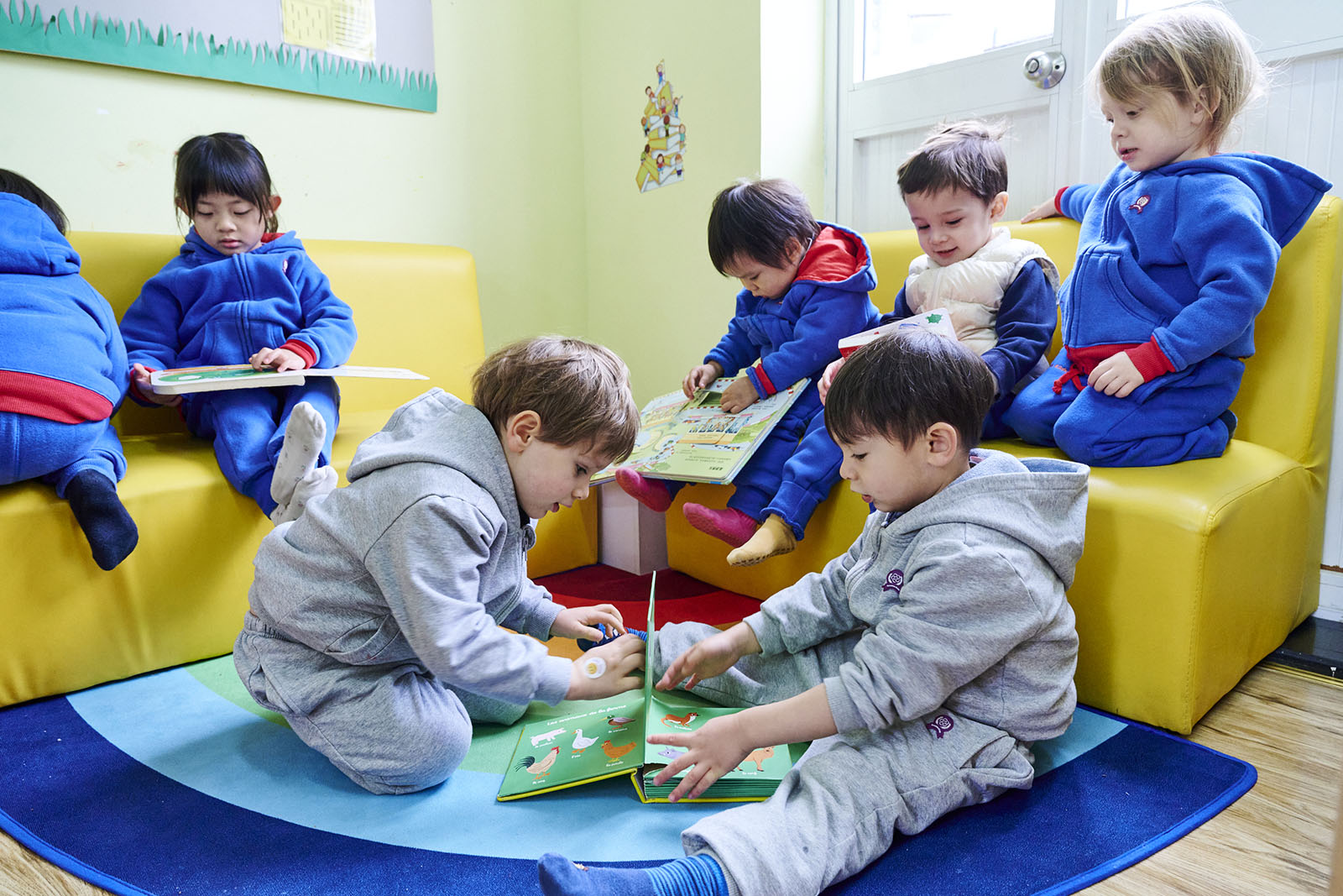 开学日来看看在上海的外国小囡怎么上学