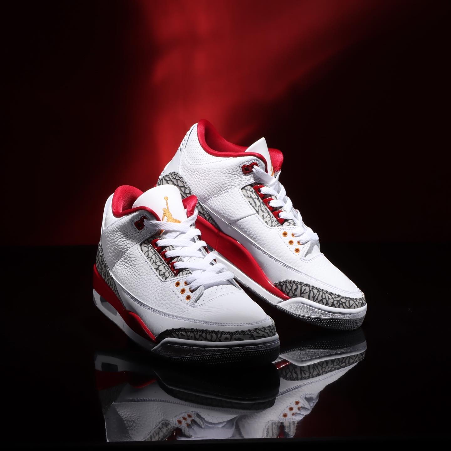 「白红 2.0」aj3 国区 snkrs 上架!|白红|致敬|阿姆_新浪新闻