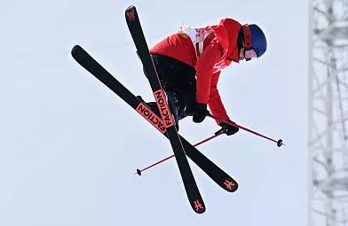 两轮得分均超90分，U型场地谷爱凌靠什么首位晋级？休闲区蓝鸢梦想 - Www.slyday.coM