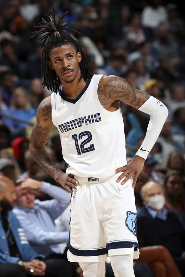 莫兰特成为联盟本赛季第二位多场40分10助攻的球员