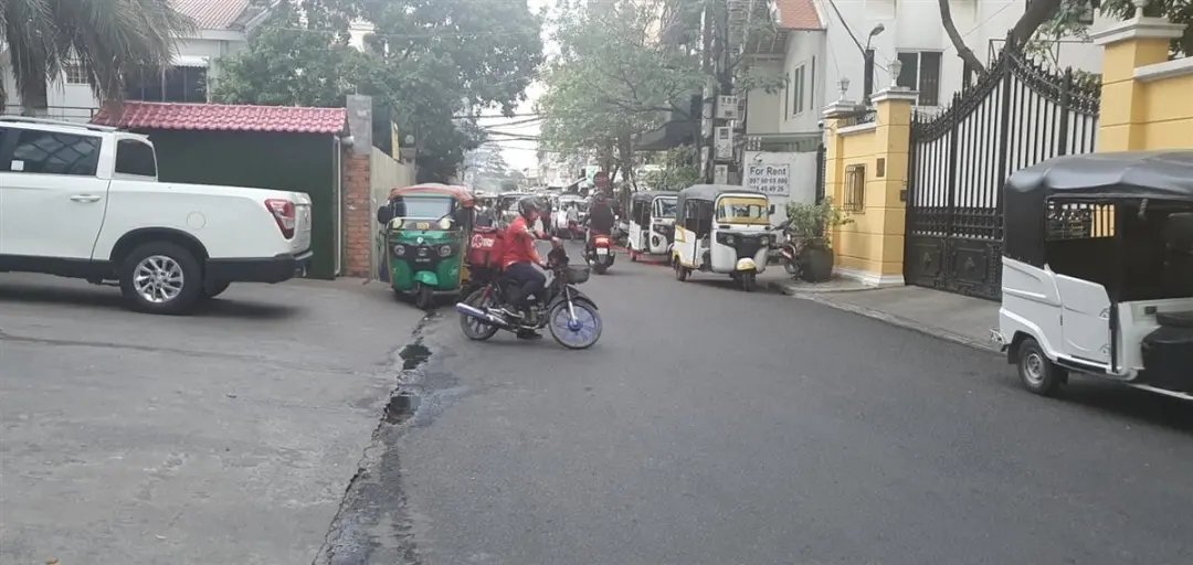 柬埔寨“血奴”事件，中使馆回应休闲区蓝鸢梦想 - Www.slyday.coM