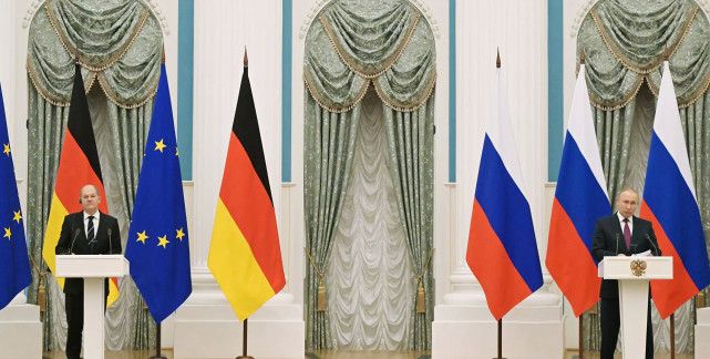 趁俄军撤出白俄罗斯，乌克兰打响第一枪！卢甘斯克居民区遭炮击休闲区蓝鸢梦想 - Www.slyday.coM