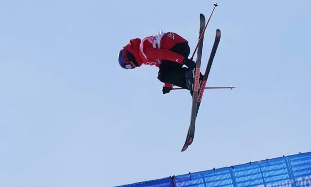 提前锁定冠军，第三轮为何没有挑战高难度？谷爱凌：玩得快乐就行休闲区蓝鸢梦想 - Www.slyday.coM