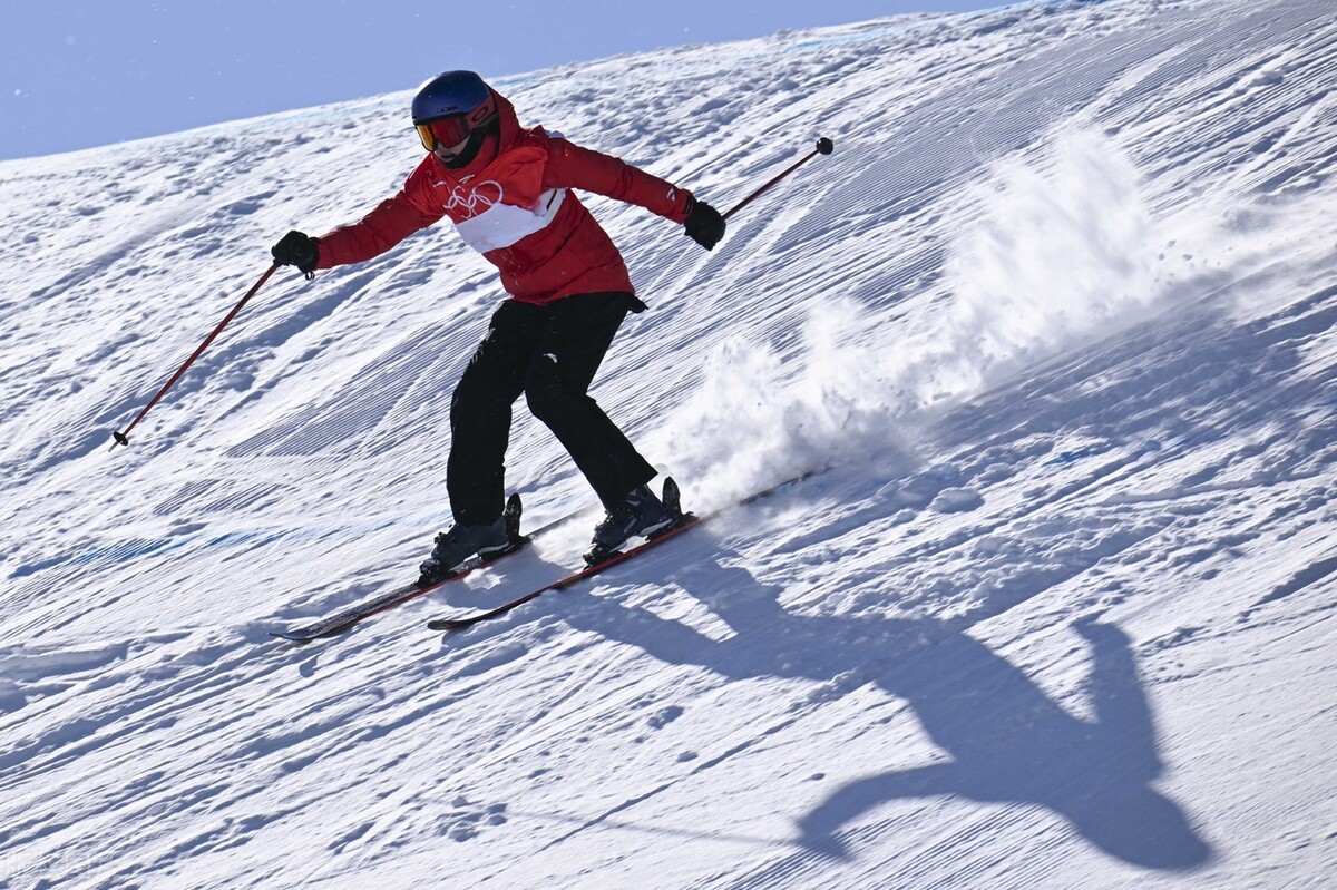 冬奥比赛因大雪延期，自由滑雪推迟后，谷爱凌因祸得福休闲区蓝鸢梦想 - Www.slyday.coM