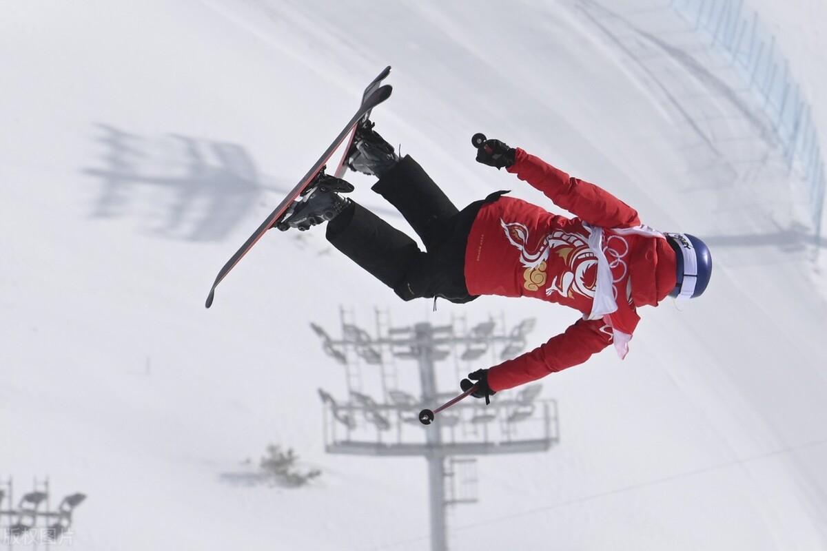 冬奥比赛因大雪延期，自由滑雪推迟后，谷爱凌因祸得福休闲区蓝鸢梦想 - Www.slyday.coM