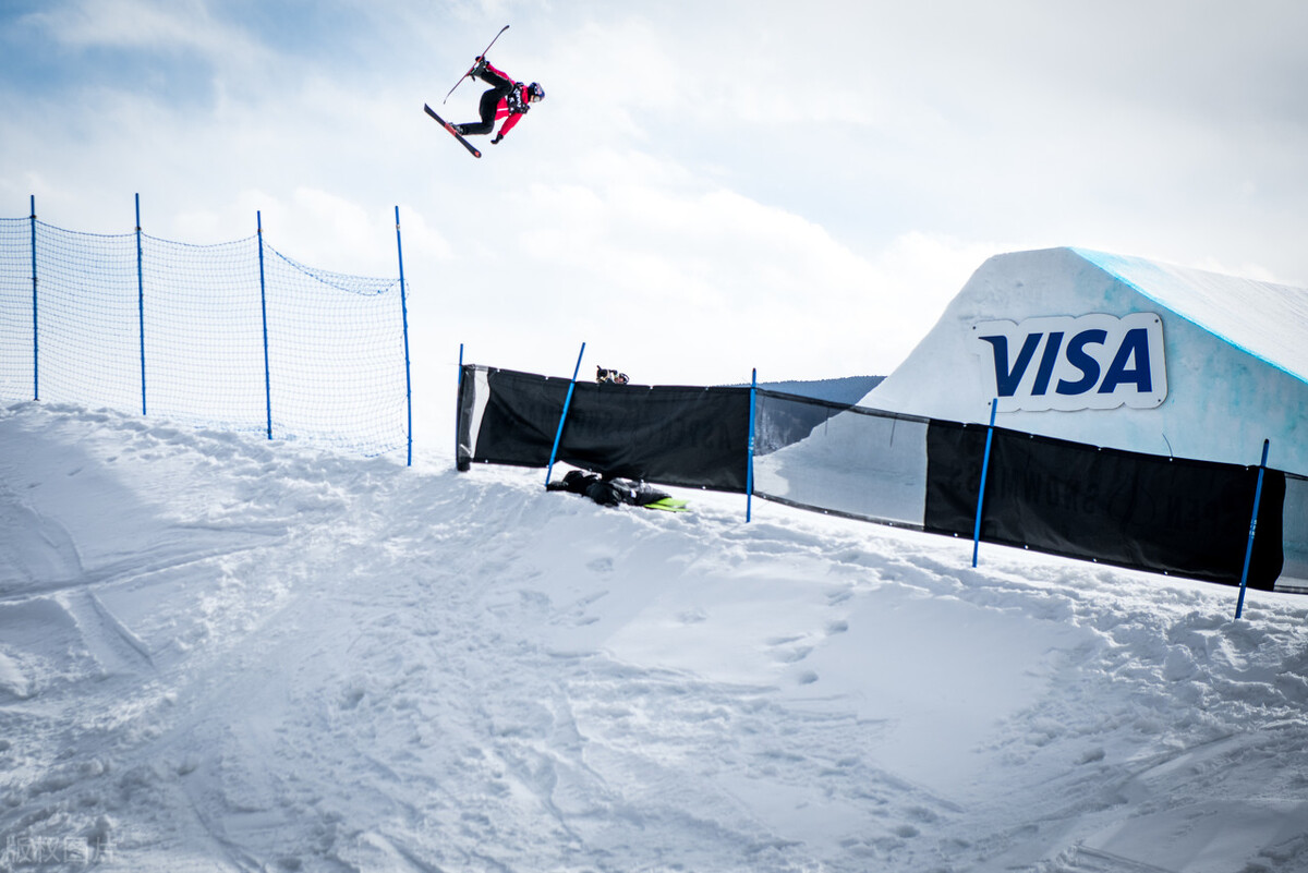 冬奥比赛因大雪延期，自由滑雪推迟后，谷爱凌因祸得福休闲区蓝鸢梦想 - Www.slyday.coM