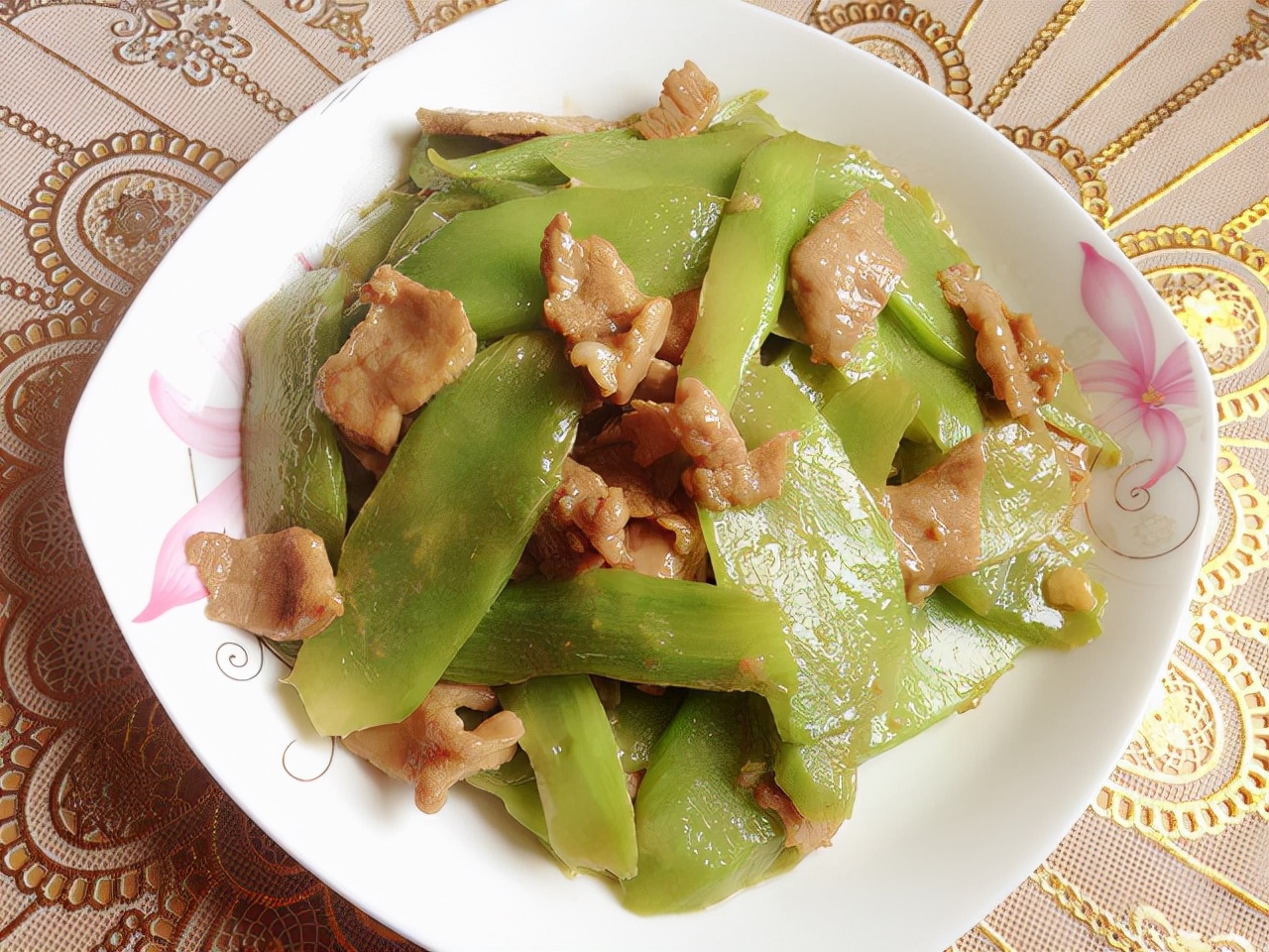 莴笋炒肉片做法就这么简单厨房小白也能一学就会