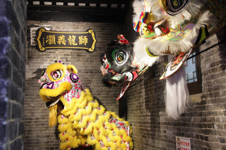 刚健有为的舞狮无畏向上的亚洲狮