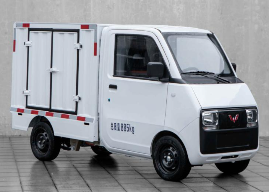 新车货箱的尺寸为1625*1000*1040毫米,作为快递使用也足够用.