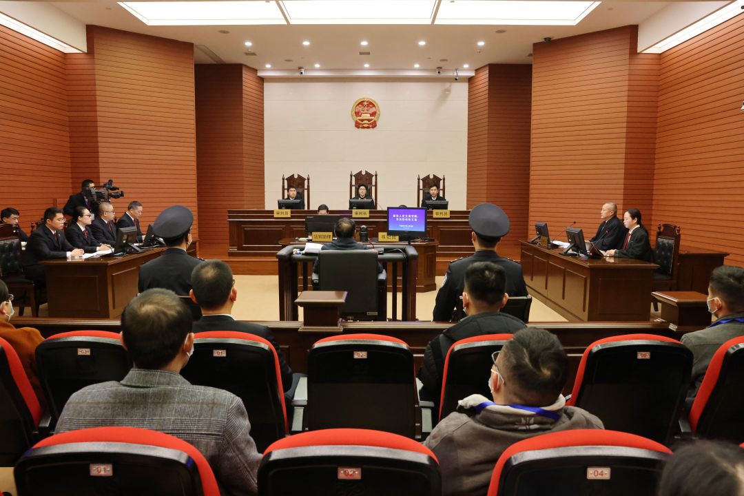 江西省人大常委会原副主任史文清受贿,非法持有枪支案一审开庭