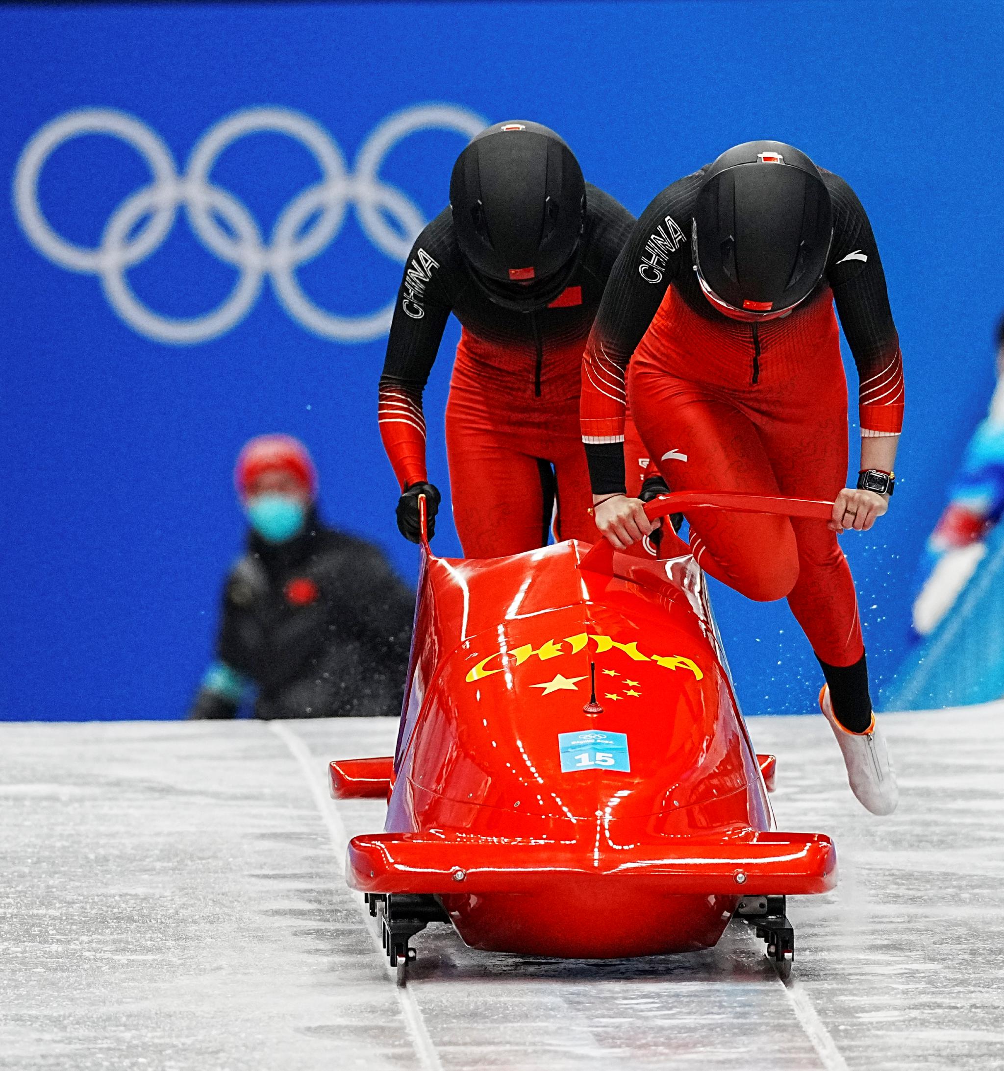 雪车——女子双人雪车赛况|雪车|雪橇|冬奥会_新浪新闻