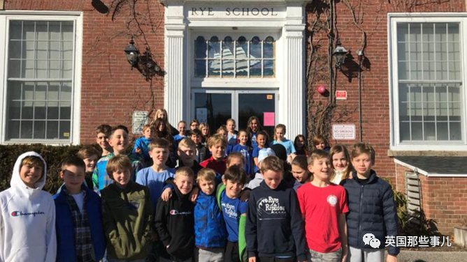 美国初中生造小船放大海463天13413公里航行后被挪威男孩捡到了